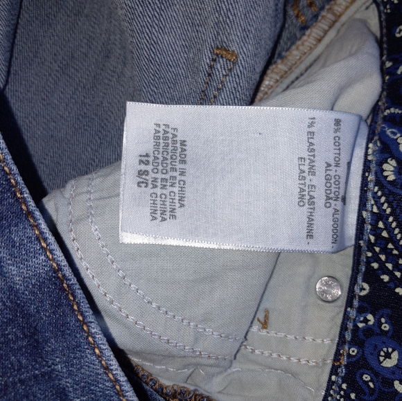 Levi's Jeans. Size 12. - Picture 5 of 6